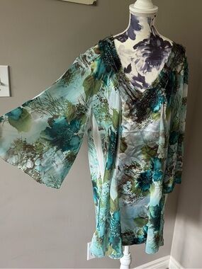 Simply Irresistible Sheer Beaded Floral V-Neck Tunic in Teal, Aqua & Green